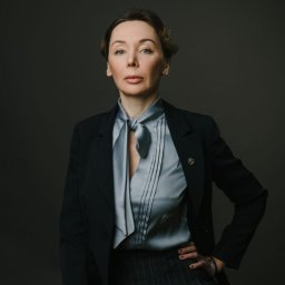 Судебные тяжбы мужа могут стоить Маше Распутиной дома